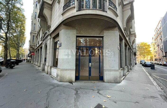 LOCAL COMMERCIAL à LOUER — photo 2