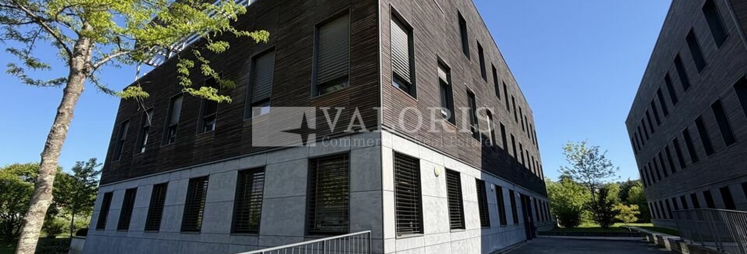 Bureau  243 m² à louer à Limonest (69760)