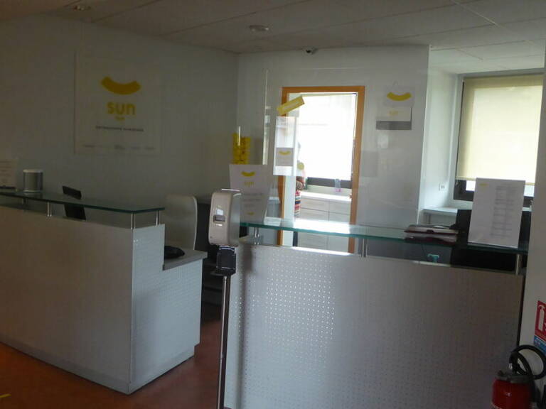 BUREAUX à LOUER — photo 1
