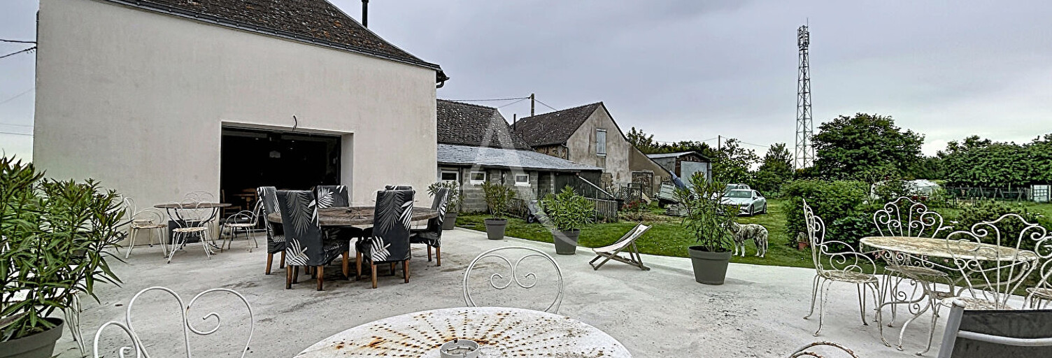 Maison 8 Pièces 200 m² à vendre à Châtelain (53200)