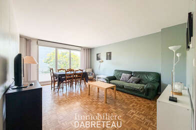 Appartement 4 pièces 1165 €