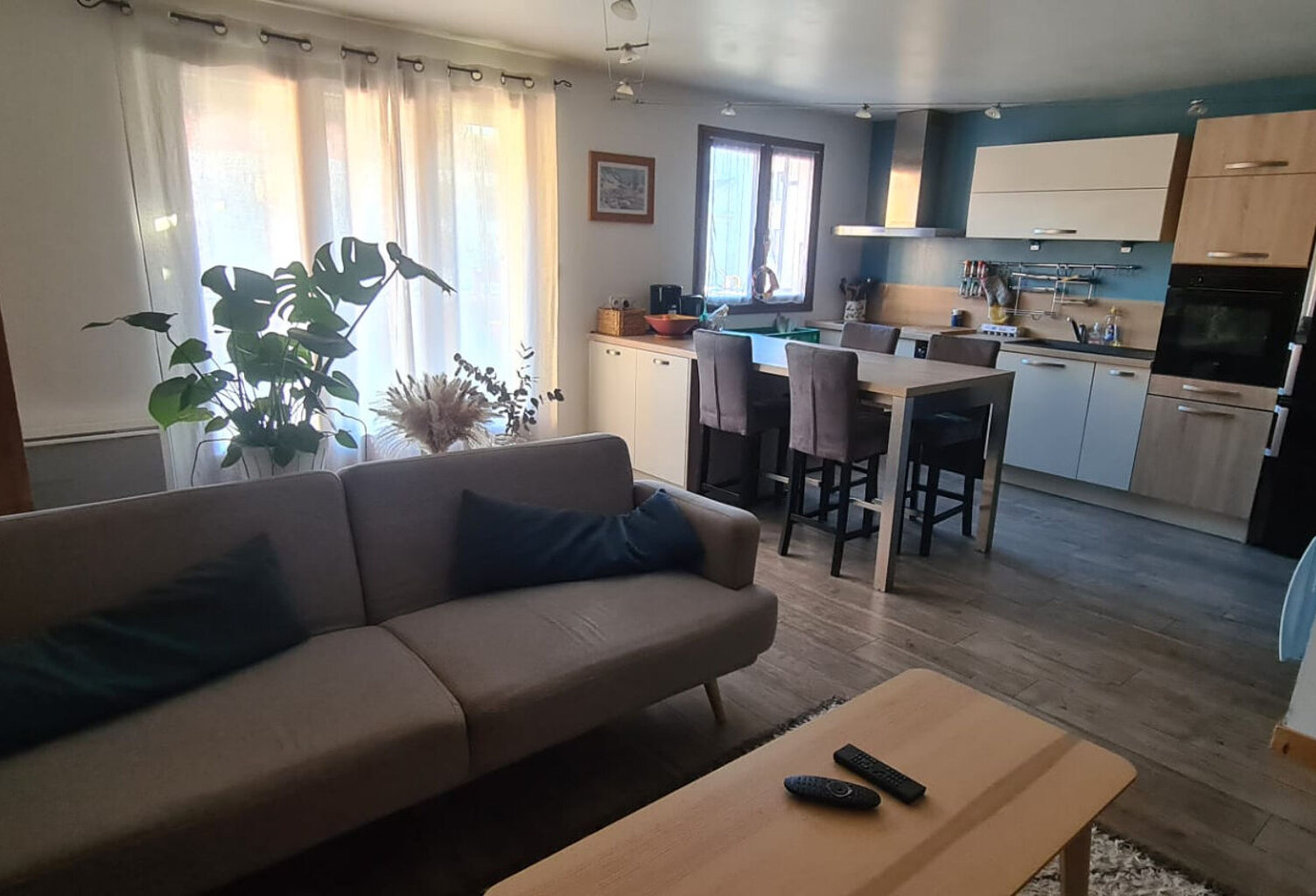 FAVERGES. APPARTEMENT 3 PIECES AVEC CAVE — photo 1