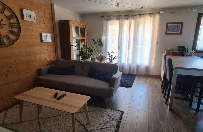 FAVERGES. APPARTEMENT 3 PIECES AVEC CAVE — photo 2