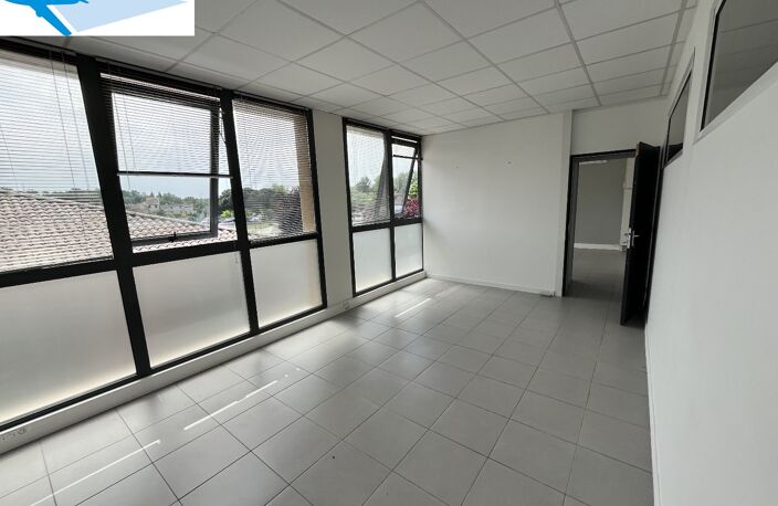 Bureau — photo 3