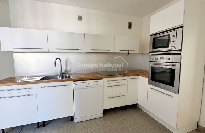 Appartement P4 de 84,7 m² avec terrasse, cave et ascenseur - Résidence L'Occident — photo 5