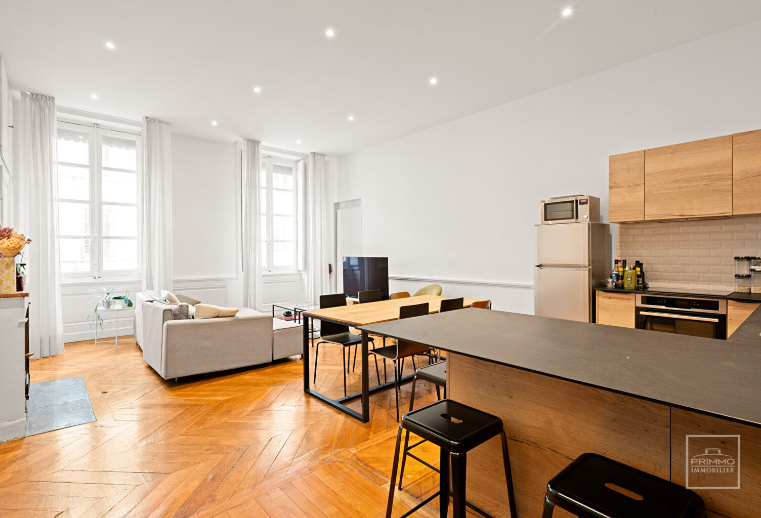 LYON 2E - AINAY - APPARTEMENT 81,25 M² - CHARME DE L'ANCIEN - RÉNOVATION DE QUALITÉ - PARKING — photo 1