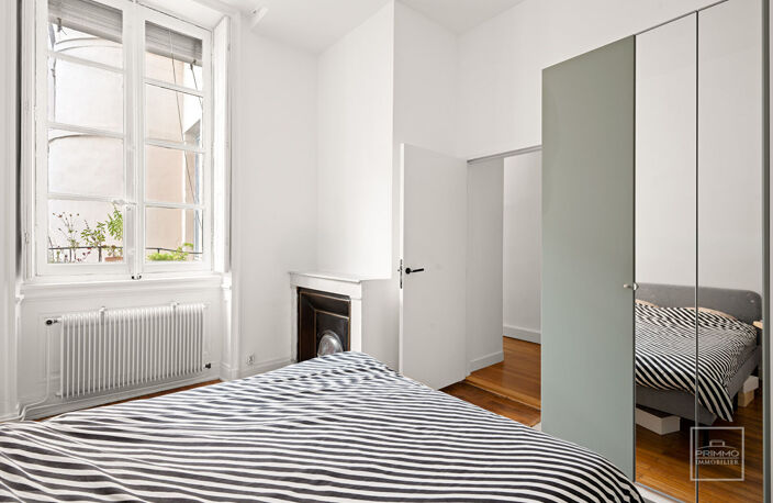 LYON 2E - AINAY - APPARTEMENT 81,25 M² - CHARME DE L'ANCIEN - RÉNOVATION DE QUALITÉ - PARKING — photo 4
