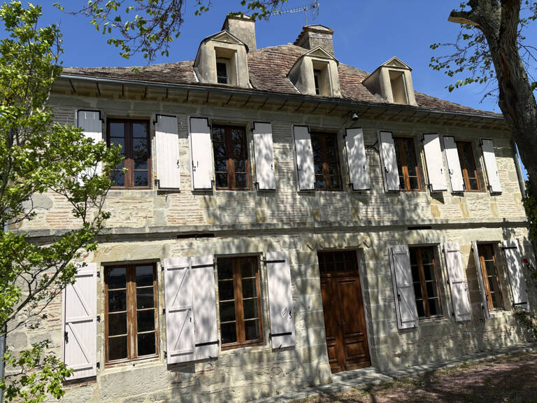 Propriété avec dépendances — photo 1