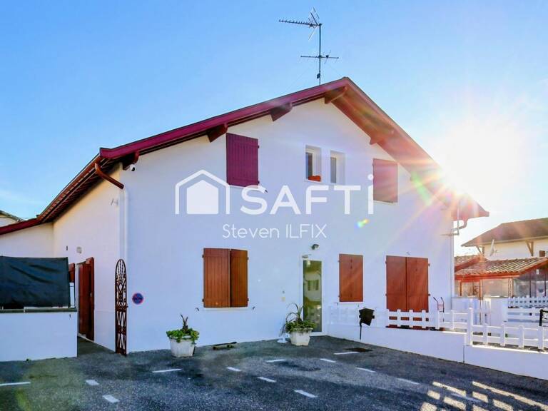 Immeuble de rapport, 8 appartements et 1 local commercial — photo 1