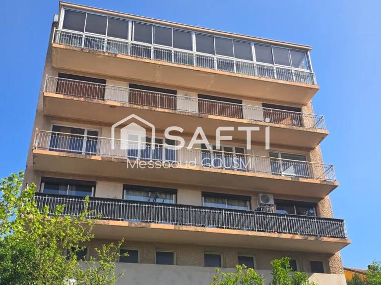 T4 lumineux avec terrasse, garage et fort potentiel ! — photo 1