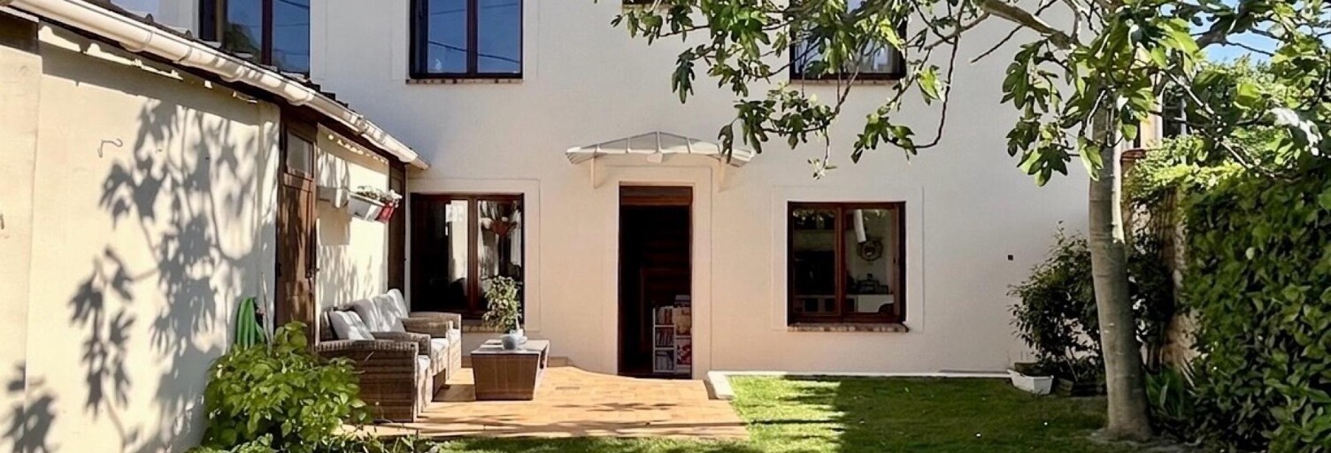 Maison 5 Pièces 104 m² à vendre à Amfreville-la-Mi-Voie (76920)