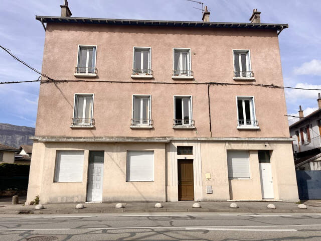 T3 lumineux de 84 m2 habitable en dernier étage - Saint Martin d'Hères - Avenue Jean Jaurès — photo du bien