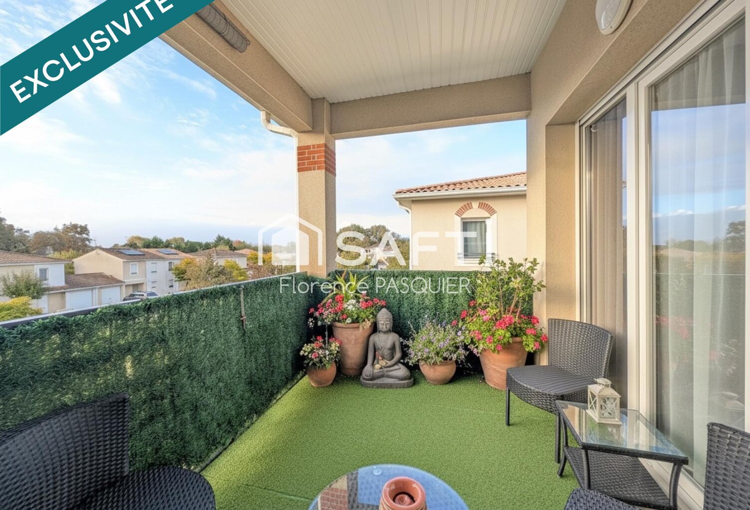 Parempuyre Sud - T2 dernier étage, balcon, parking. — photo 1