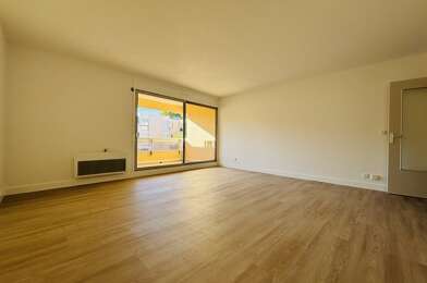Appartement 3 pièces 995 €