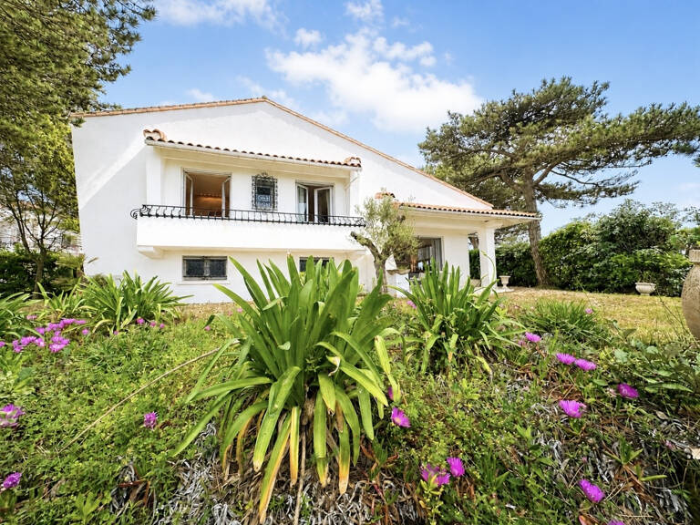 LOCATION VACANCES - Villa de charme avec vue océan    Quarti — photo 1