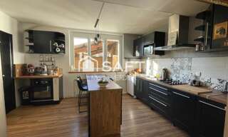 Maison 8 Pièces 235 m² à vendre à Montbazens (12220)