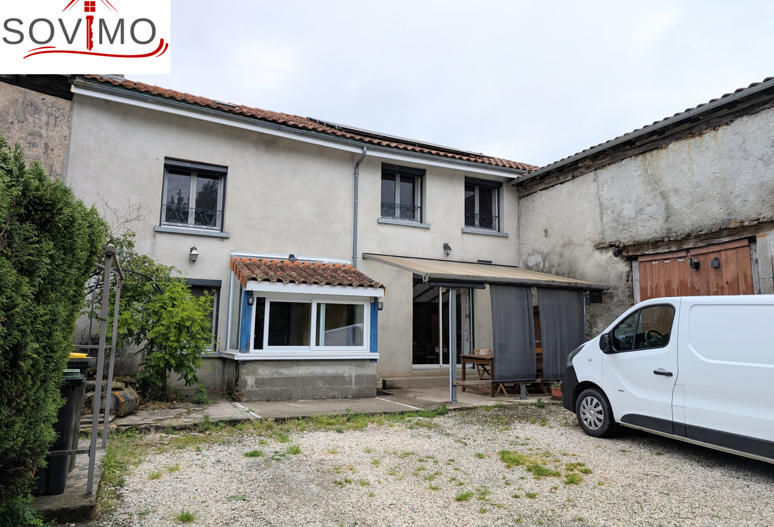 CHARMANTE MAISON DE CAMPAGNE AVEC GRANGE ET JARDIN ATTENANT — photo 1