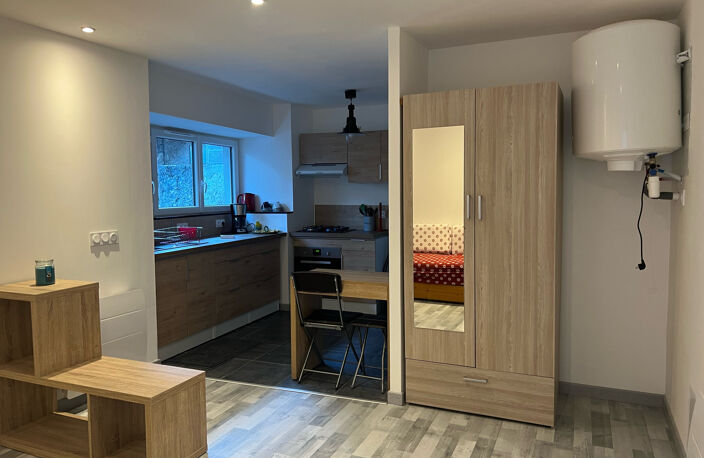 Studio meublé dans maison — photo 2