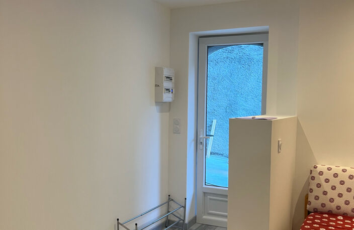 Studio meublé dans maison — photo 4