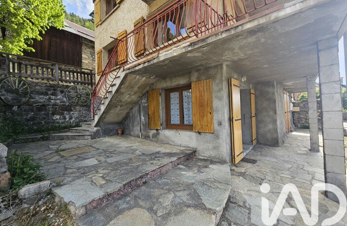 Vente Maison/villa 9 pièces — photo 2