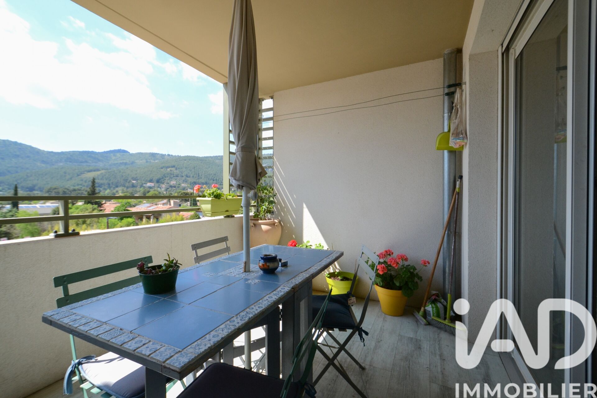Vente Appartement 2 pièces - Photo 2
