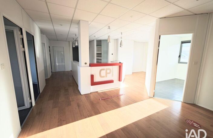 Vente Bureaux 248 m&sup2; — photo 2