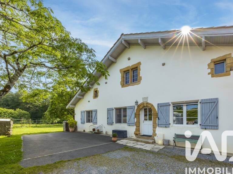 Vente Maison/villa 8 pièces — photo 1
