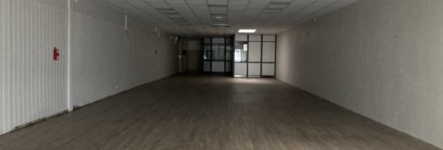 Commerce  329 m² à louer à Le Boulou (66160)