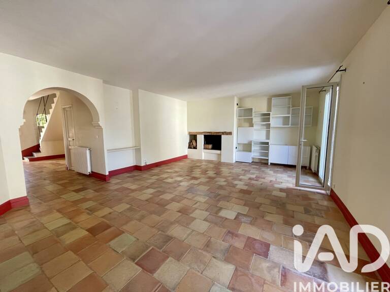 Location Maison traditionnelle 6 pièces — photo 1