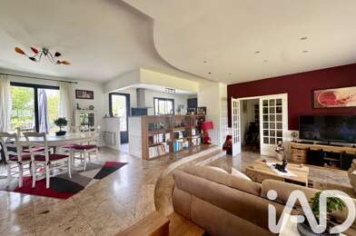 Maison 8 pièces 398000 €