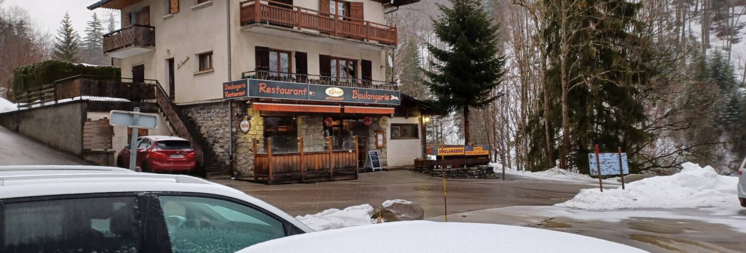 Commerce  166 m² à vendre à La Giettaz (73590)