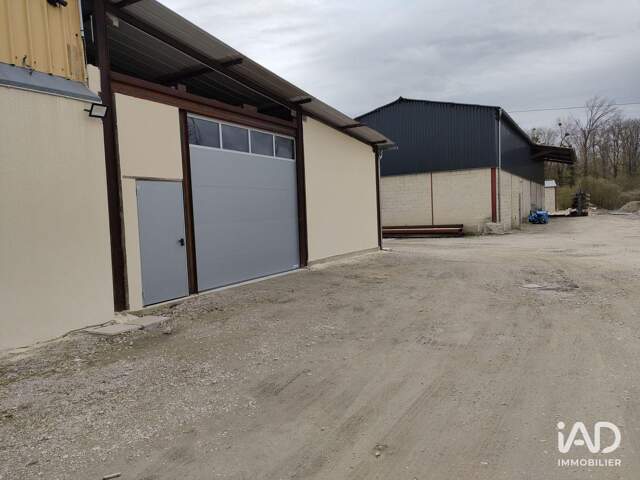 Location Hangar 250 m&sup2; — photo du bien