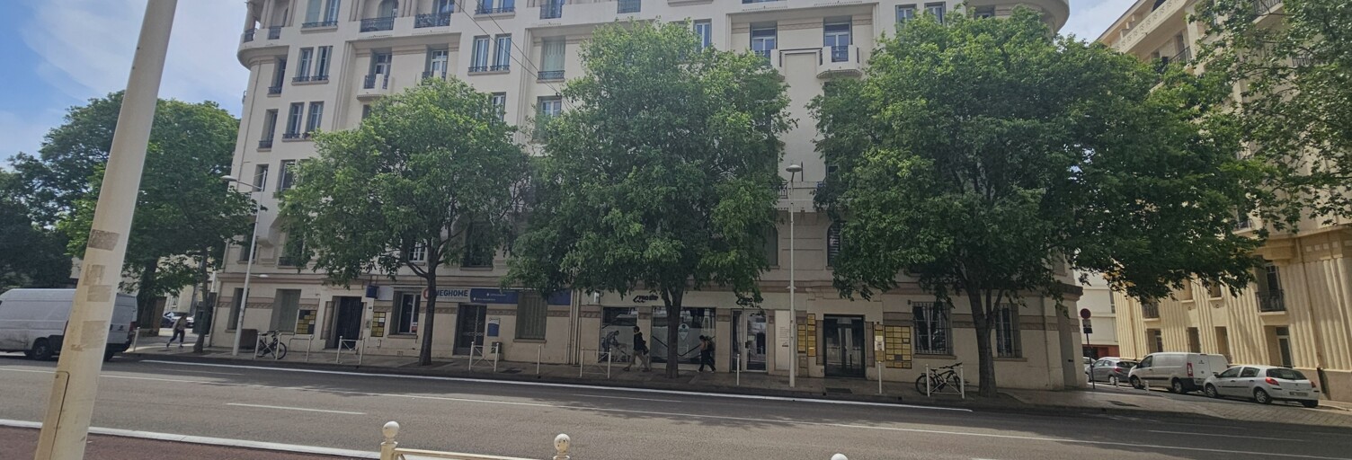 Commerce  81 m² à vendre à Toulon (83000)