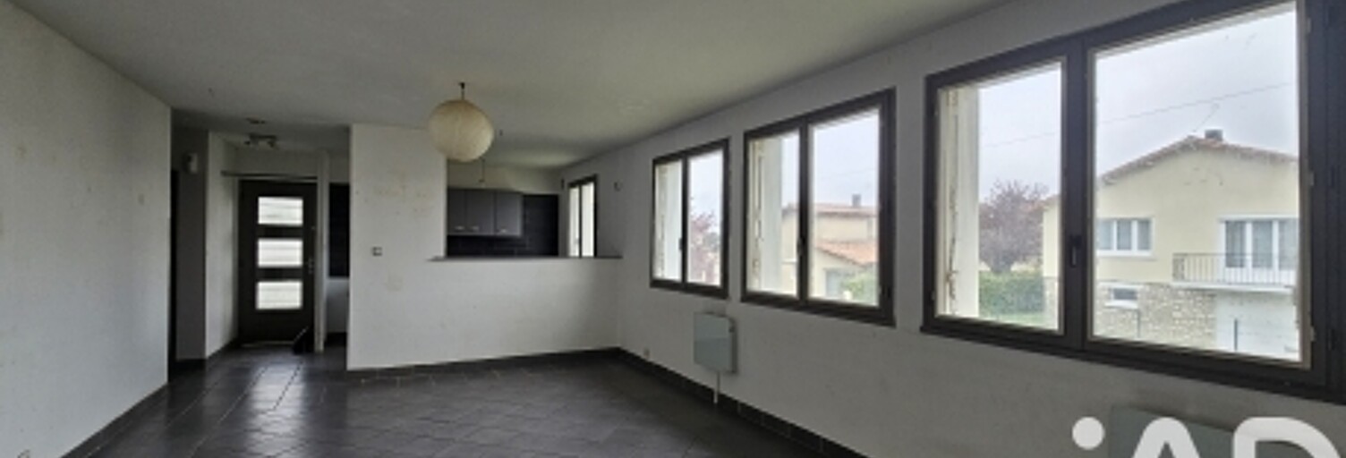 Maison 3 Pièces 70 m² à vendre à Ruffec (16700)