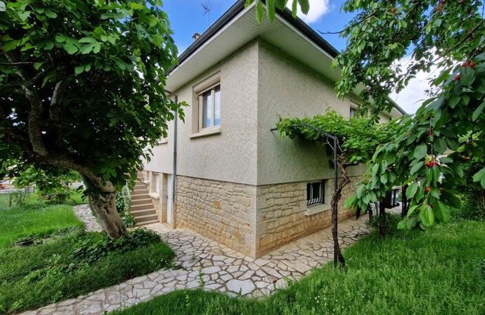 Maison en pierre de 5 pièces principales — photo 2