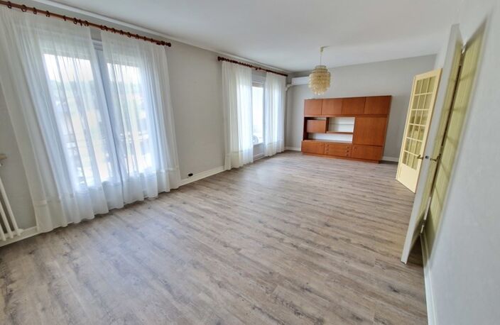 Maison en pierre de 5 pièces principales — photo 3