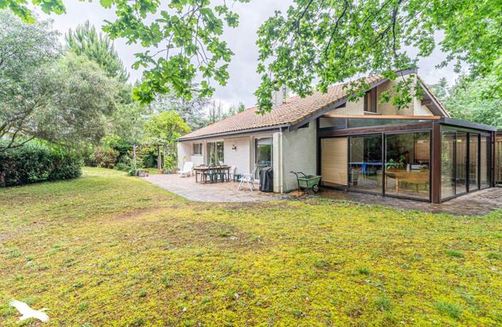 Vente maison 8 pièces 185 m² Mérignac (33700) — photo 3