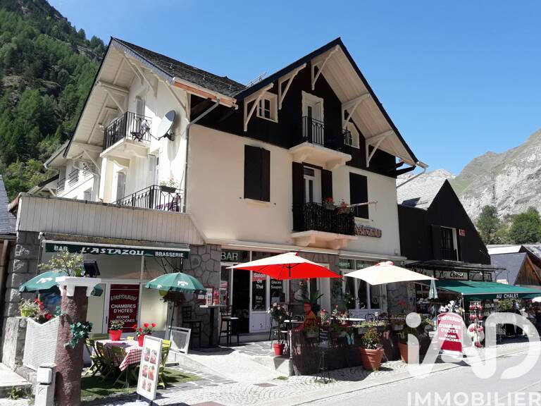 Vente Boutique/Local commercial 451 m&sup2; — photo 1