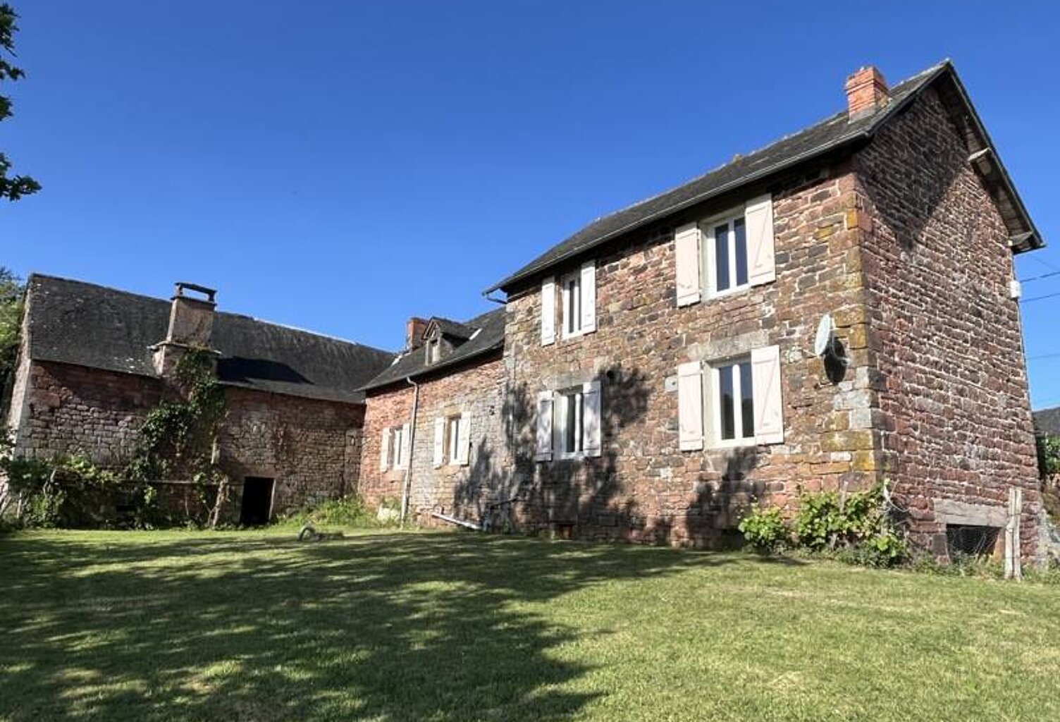 Ferme (tte) de 5 pièces principales — photo 1