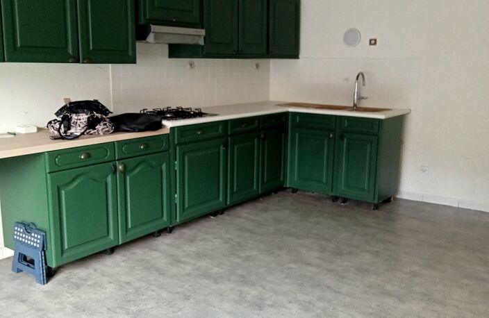 Vente Maison de village 4 pièces — photo 2