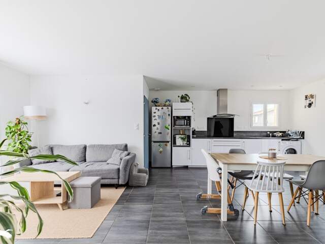 Contemporaine de 4 pièces principales — photo du bien
