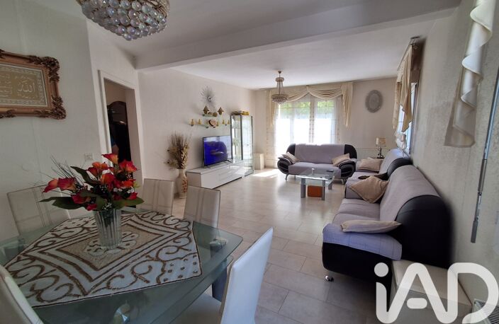 Vente Appartement 5 pièces — photo 2