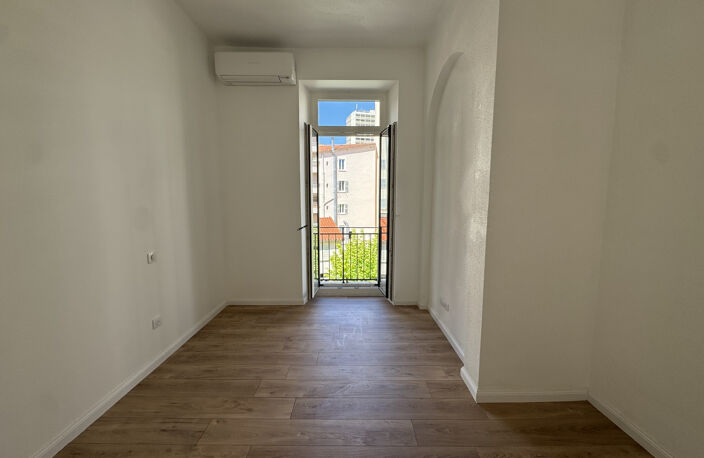 Appartement T3 - Ascenseur - sauna — photo 5