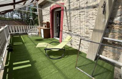 Maison en pierre de 4 pièces principales — photo du bien