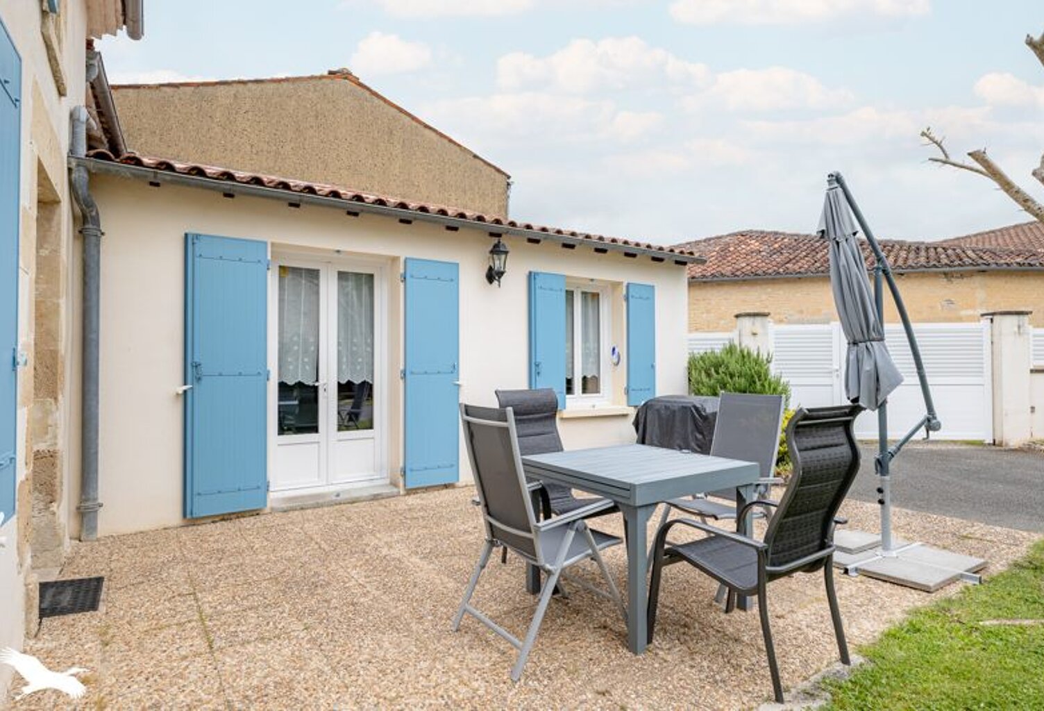 Maison de bourg de 7 pièces principales — photo 1