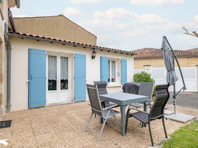 Maison de bourg de 7 pièces principales — photo 1