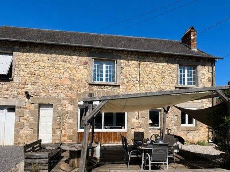Maison en pierre de 5 pièces principales — photo 1