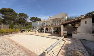 Maison 8 Pièces 335 m² à vendre à Lamanon (13113)