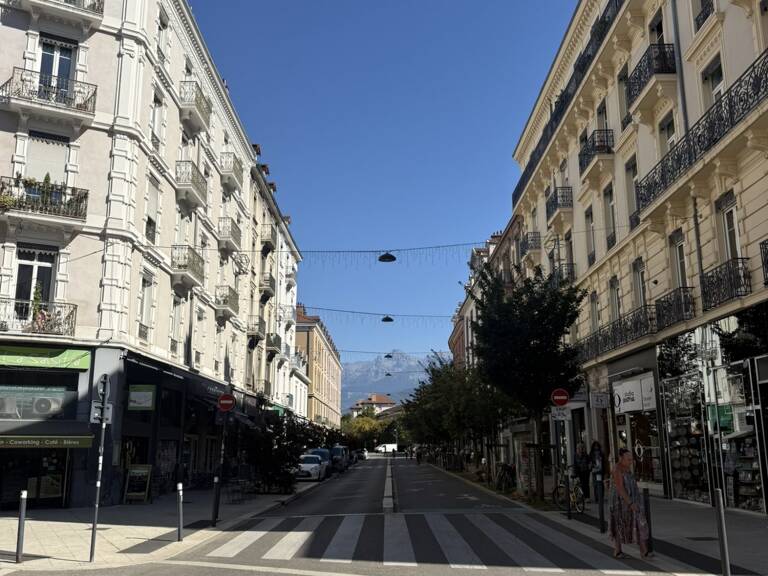 Bel appartement T1 Bis (poss T2) au 1er étage à fort potentiel — photo 1