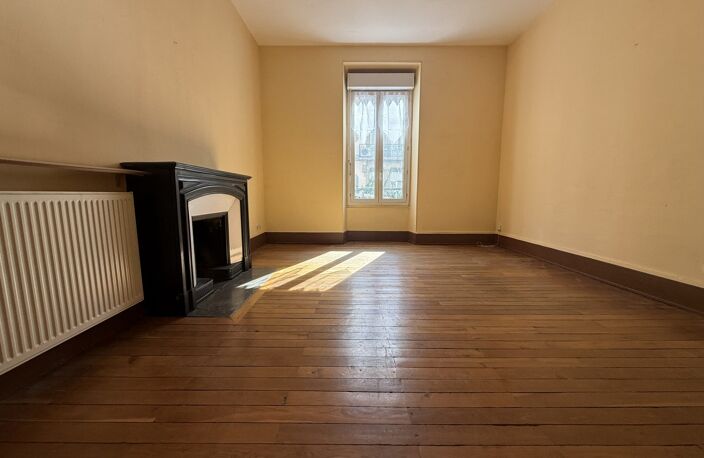 Bel appartement T1 Bis (poss T2) au 1er étage à fort potentiel — photo 4